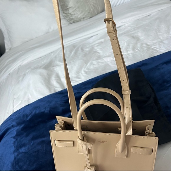 Saint Laurent SAC DE JOUR NANO IN SMOOTH LEATHER - Picture 11 of 16